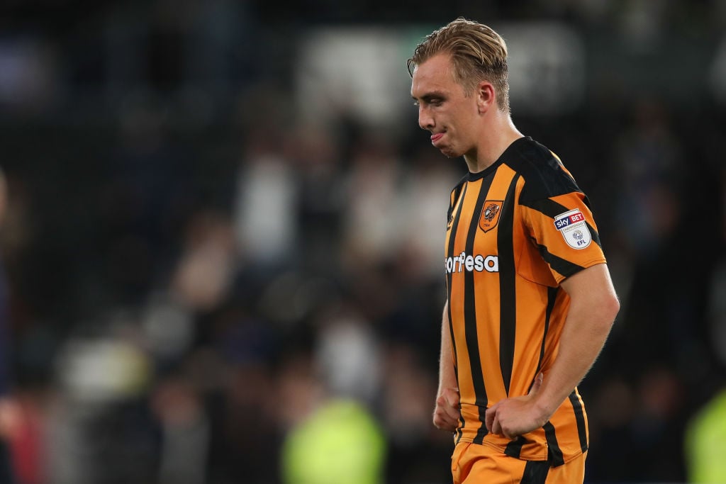 liverpool et tottenham manifestent leur intérêt pour l'ailier jarrod bowen, suscitant des rumeurs de transfert majeures cet été.