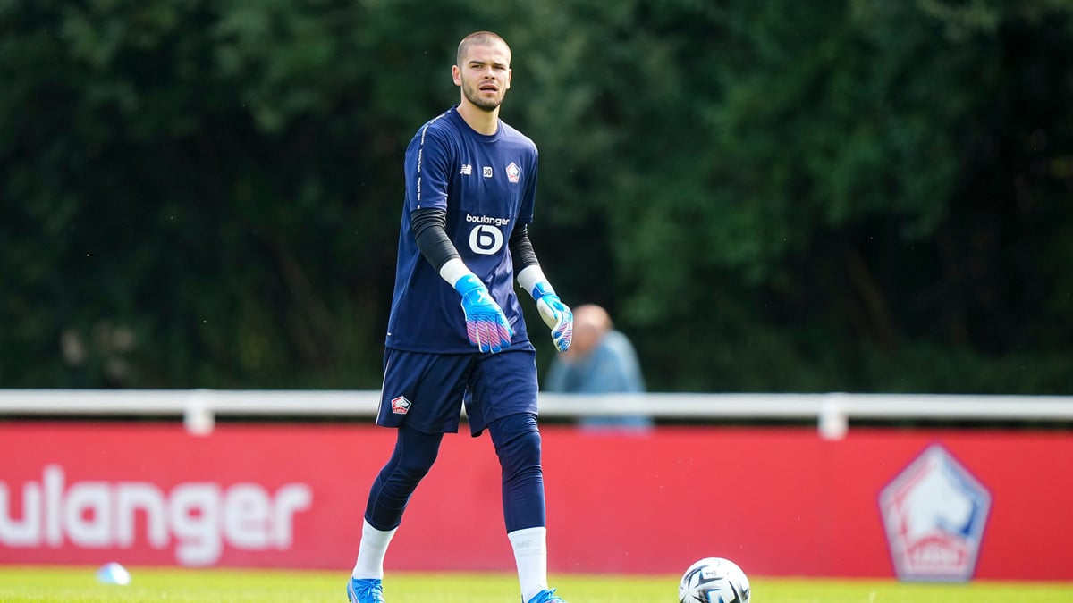 découvrez toutes les informations sur le transfert de chevalier au psg au cœur de la tourmente. analyse, rumeurs et actualités exclusives concernant ce transfert mouvementé.