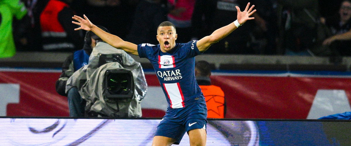 découvrez les dernières indiscrétions sur le transfert de kylian mbappé, les rumeurs, les négociations et les réactions des clubs impliqués.