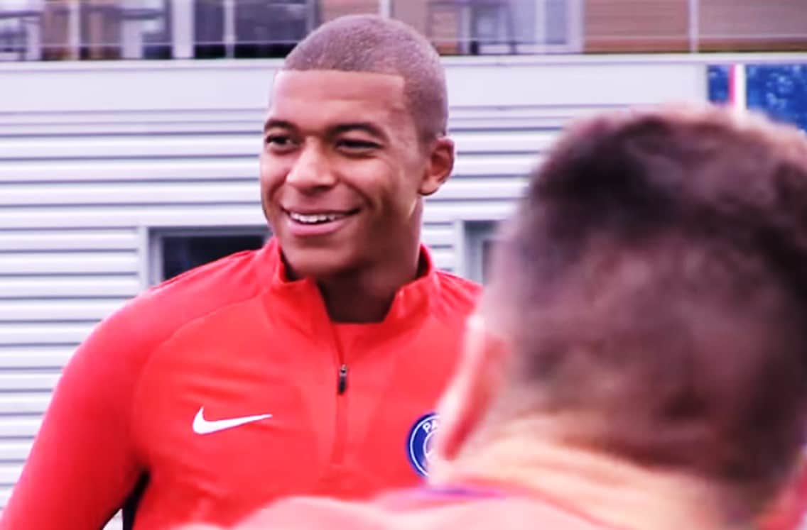 découvrez tous les détails sur le transfert record de 66 millions d'euros du psg, les implications pour le club et les nouveautés de la saison.