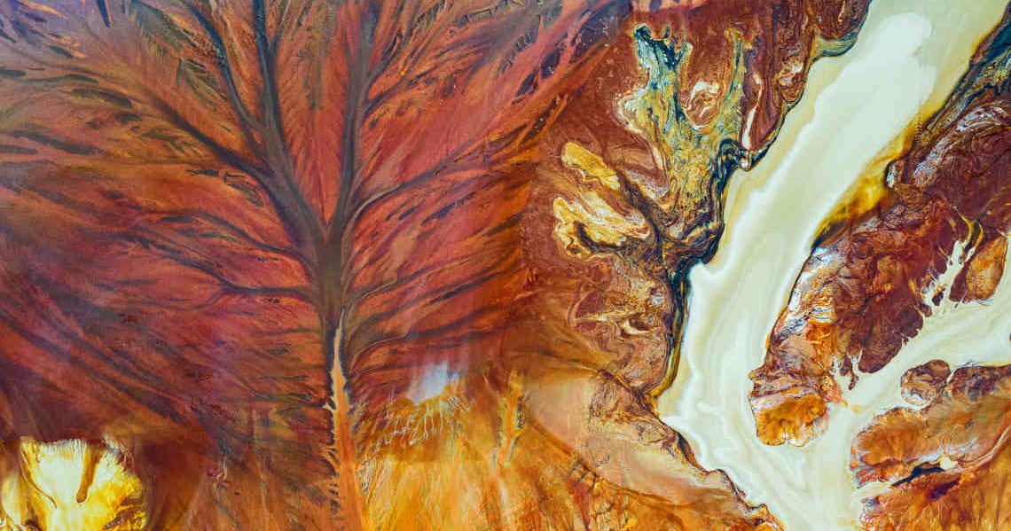 l'international espagnol quitte le fc barcelone en tant que joueur libre, ouvrant la voie à une nouvelle étape de sa carrière.