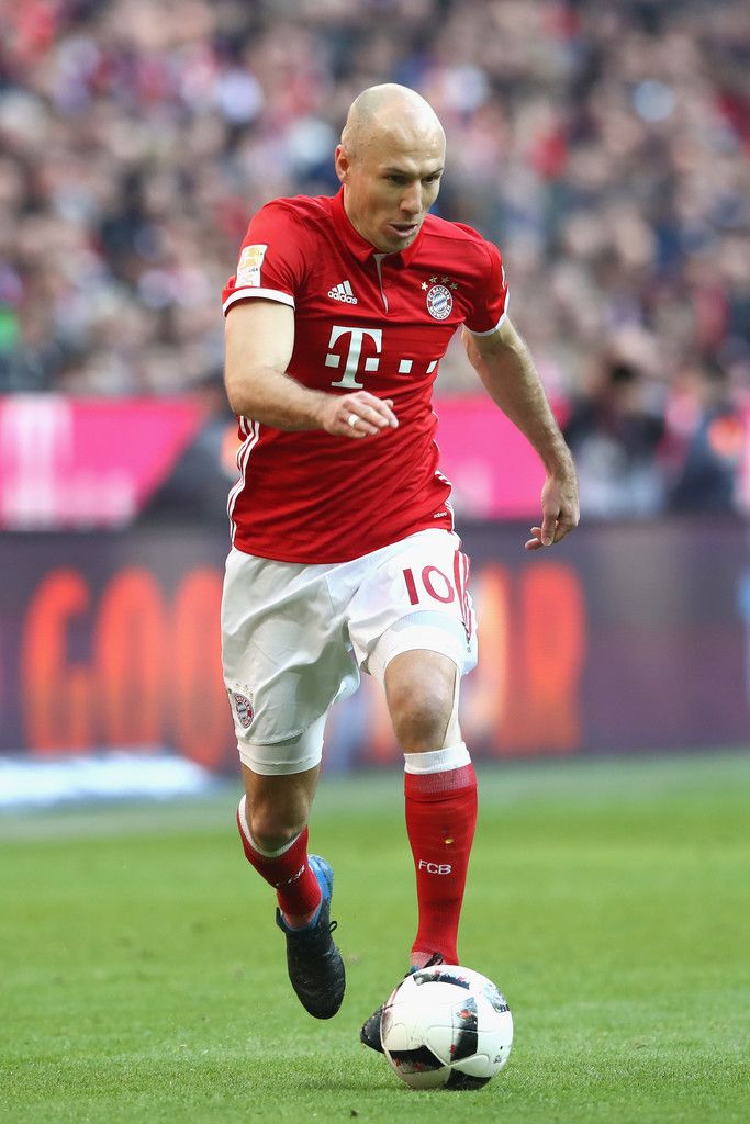le joueur vedette du bayern envoie un message fort à chelsea concernant un transfert record de 53 millions de livres, marquant un tournant majeur dans le mercato.