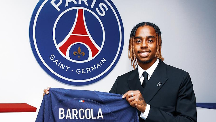 découvrez les dernières informations et analyses sur les transferts exigés au psg, les rumeurs et les stratégies du club parisien pour renforcer son équipe.