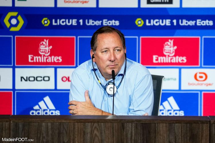 la dncg instaure un plafond salarial à l'olympique lyonnais pour mieux contrôler les finances du club et assurer sa stabilité économique.