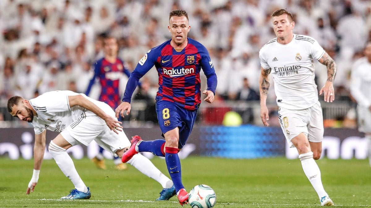 découvrez les stratégies mercato du fc barcelone pour le mois de janvier, incluant les pistes de recrutement et les objectifs du club pour renforcer l'équipe.