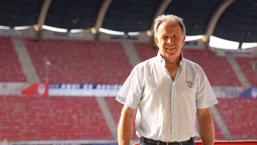 découvrez la nouvelle recrue offensive du psg et le transfert récemment officialisé, avec tous les détails sur cette signature qui renforce l'équipe parisienne.