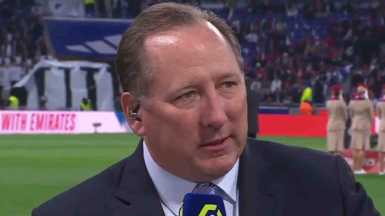 découvrez les révélations de textor sur les transferts fantômes à lyon et les implications pour le club.