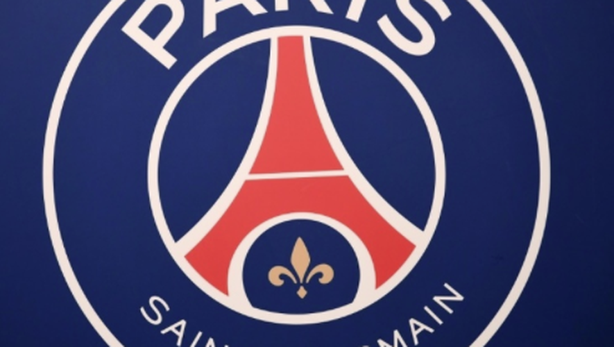 découvrez comment le psg prépare une attaque déterminée pour recruter ayyoub bouaddi, jeune prodige du football.