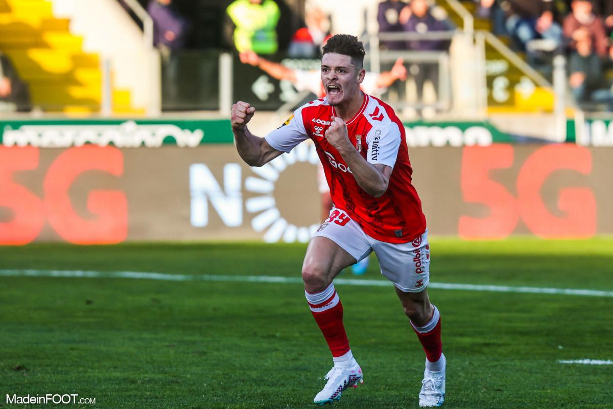 suivez les dernières infos du mercato : arsenal en pleine négociation, semenyo proche d'un nouveau club, et manchester united vise un transfert à 43 millions de livres.