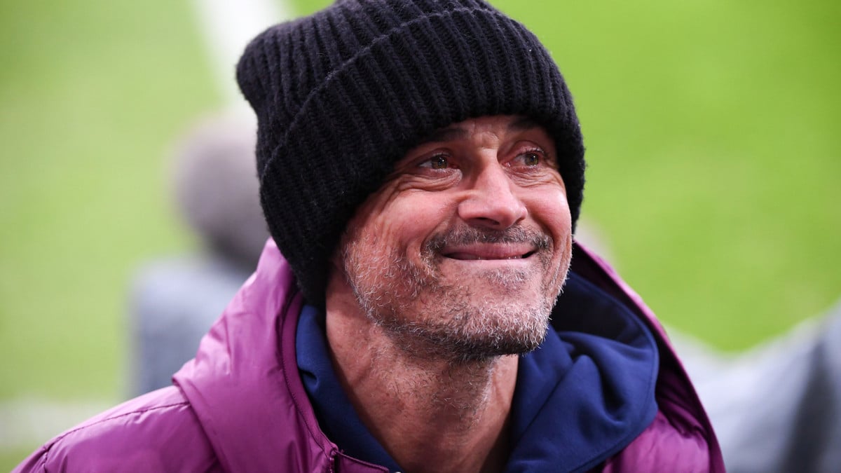 découvrez le nouveau prodige du psg acquis pour 40 millions d'euros, une recrue prometteuse qui pourrait révolutionner le club.