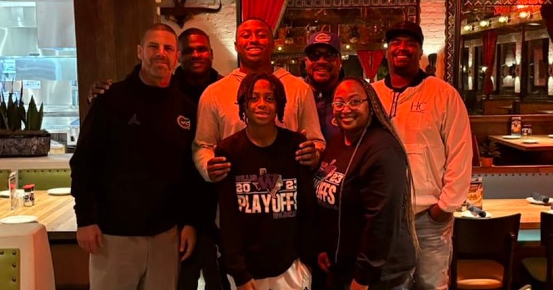 découvrez les derniers transferts football en floride avec dj lagway et jordan castell intégrés dans le portail exclusif.