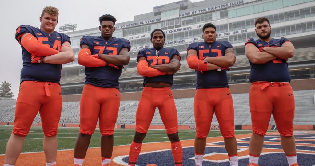 découvrez les dernières actualités et analyses sur les transferts des illini, l'équipe de basketball de l'université de l'illinois. suivez tous les mouvements des joueurs, les arrivées et départs pour la saison.