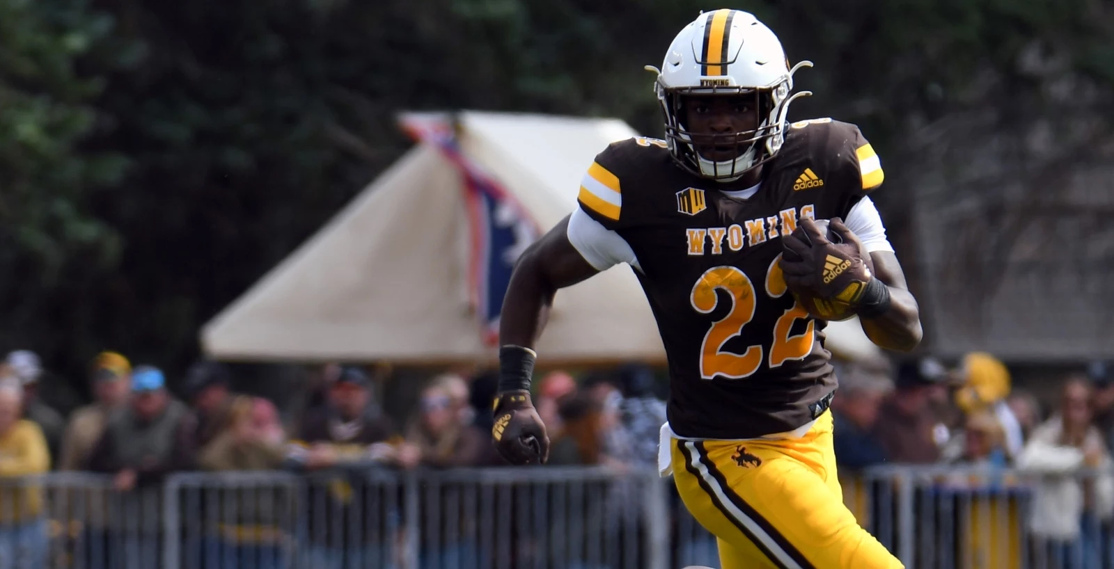 découvrez les transferts des joueurs de football universitaire du wyoming, avec les dernières informations sur les mouvements d'équipe et les talents prometteurs.