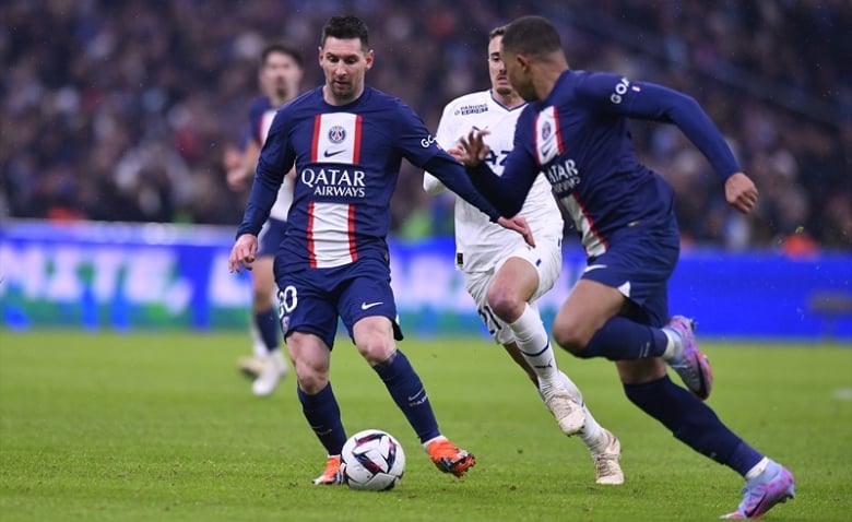 découvrez le transfert choc d'un joueur marseillais à paris, un événement majeur qui secoue le football français.