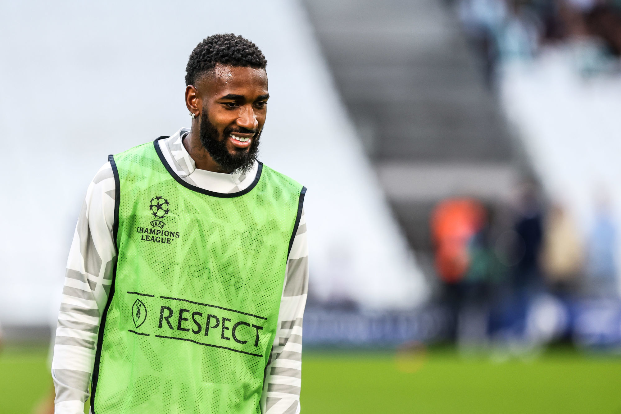 découvrez tous les détails du transfert historique de gerson, un moment marquant dans le monde du football.