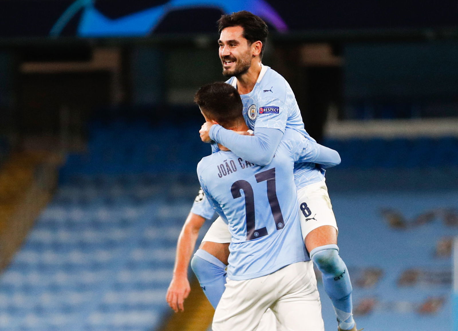 découvrez la stratégie du paris fc pour conclure le mercato avec succès, les dernières négociations et les renforts attendus avant la fin du marché des transferts.