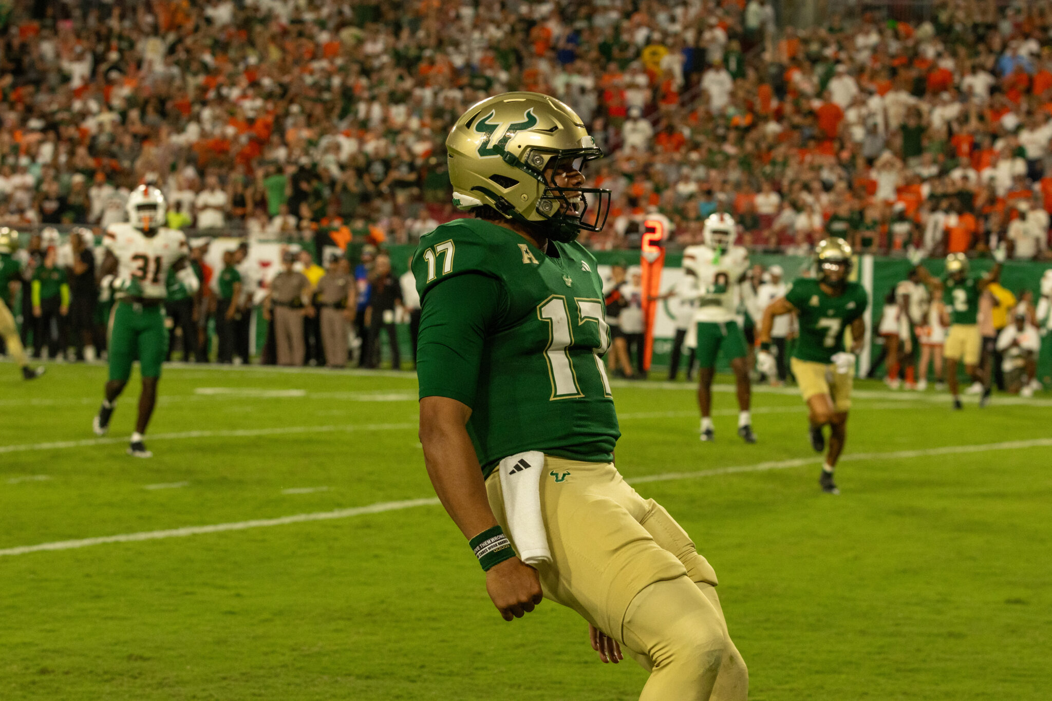 découvrez les détails de la visite de byrum brown de l'usf à auburn, incluant les transferts et les dernières informations sur son parcours sportif.