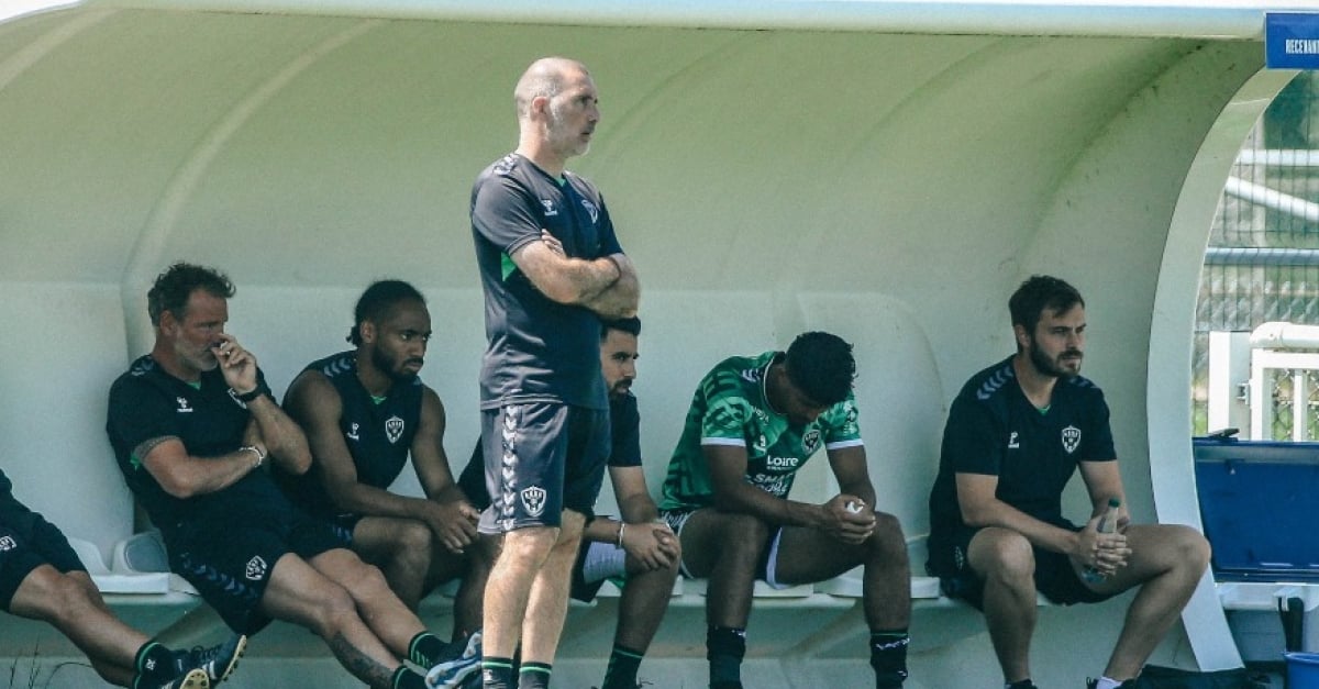 découvrez les dernières informations sur le mercato de l'asse, qui cible un défenseur clé pour renforcer son équipe.