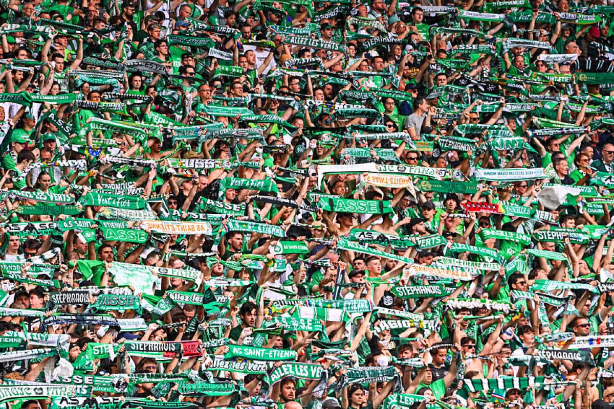 découvrez les dernières informations sur le mercato de l'asse, avec un focus sur le milieu de terrain et les joueurs en fin de contrat.
