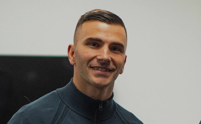 suivez les dernières infos du mercato du 7 janvier : transferts, rumeurs et actualités autour du stade rennais, du fc nantes et des bleus.
