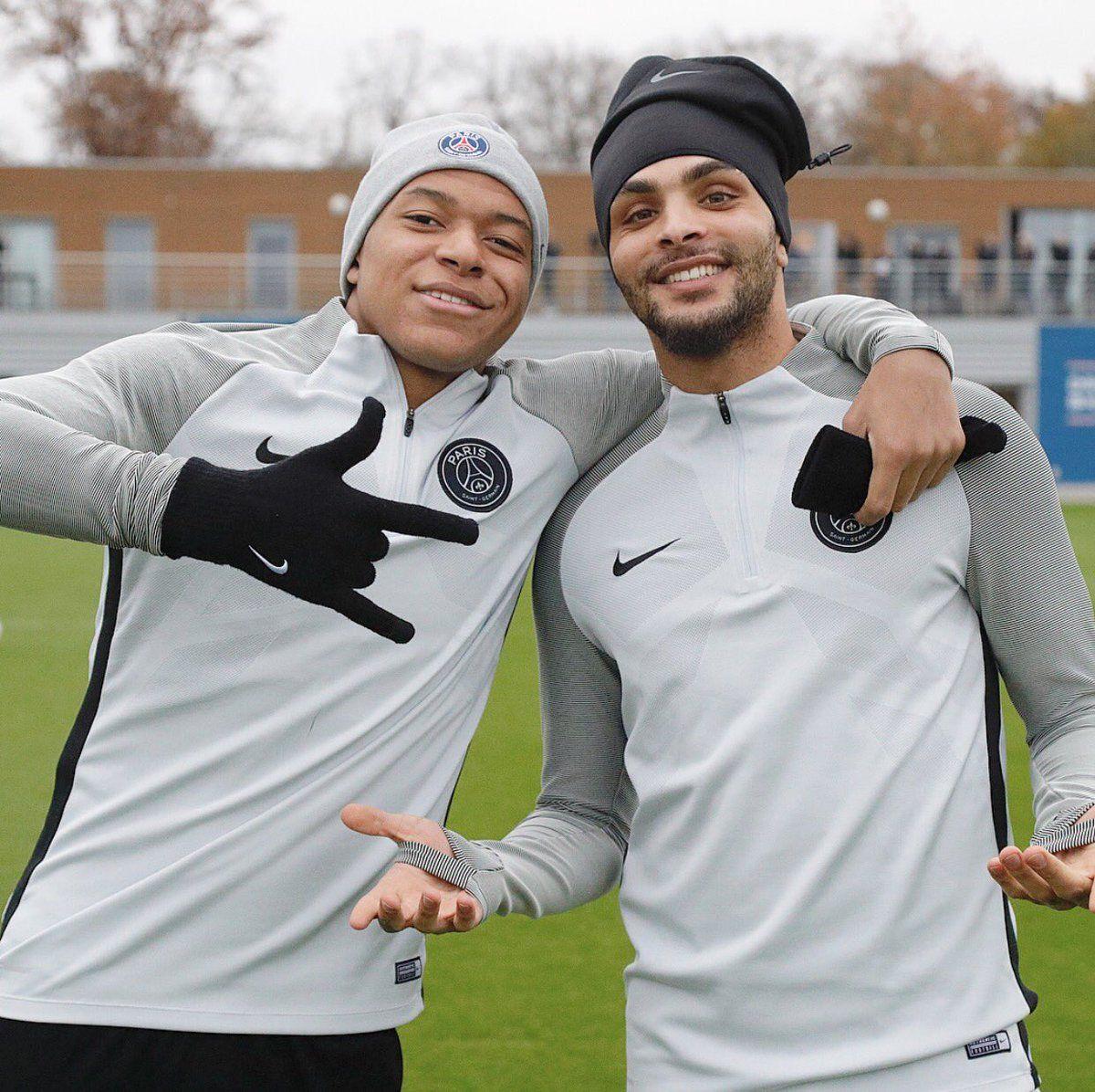découvrez la renaissance de layvin kurzawa, son parcours inspirant et son retour prometteur sur les terrains de football.