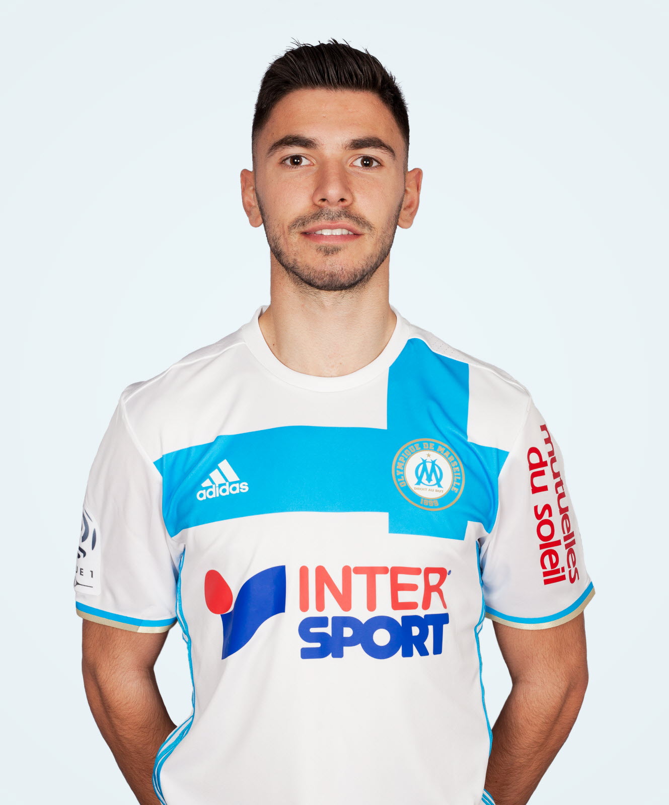 découvrez la nouvelle grande recrue de l'om, un ajout majeur qui booste l'équipe pour la saison à venir.