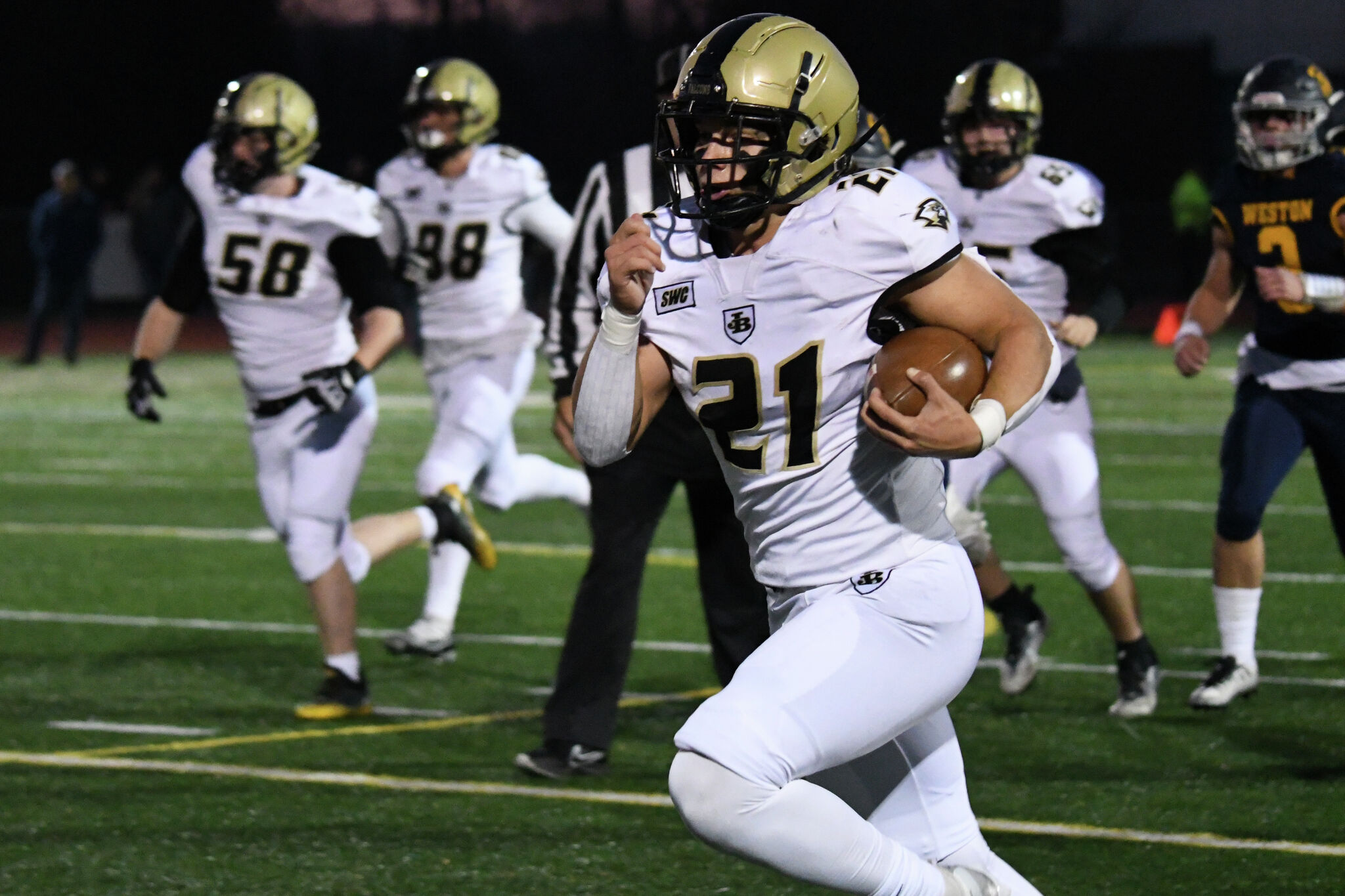 découvrez les transferts prometteurs de l'équipe de football uconn et leur potentiel impact sur la prochaine saison.