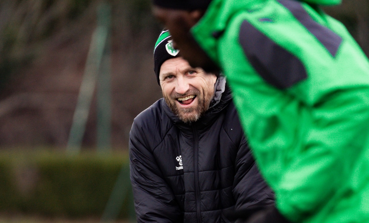 suivez le transfert du défenseur de tennessee à lsu : toutes les informations, analyses et implications pour la saison de football universitaire.