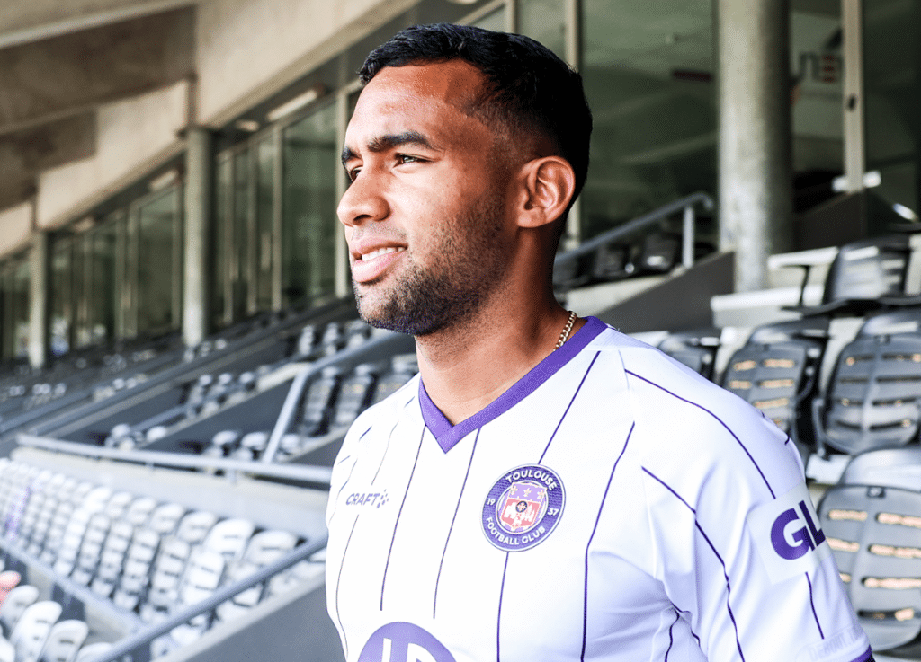 cristian casseres serait sur le point de quitter toulouse fc, un départ qui pourrait marquer un changement important pour le club.