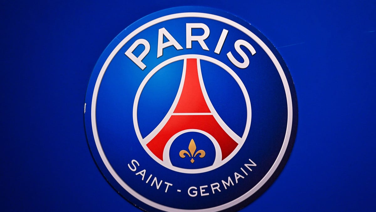 découvrez l'offre record du psg dans un transfert historique qui pourrait bouleverser le marché du football. analyse, détails et enjeux de ce deal exceptionnel.