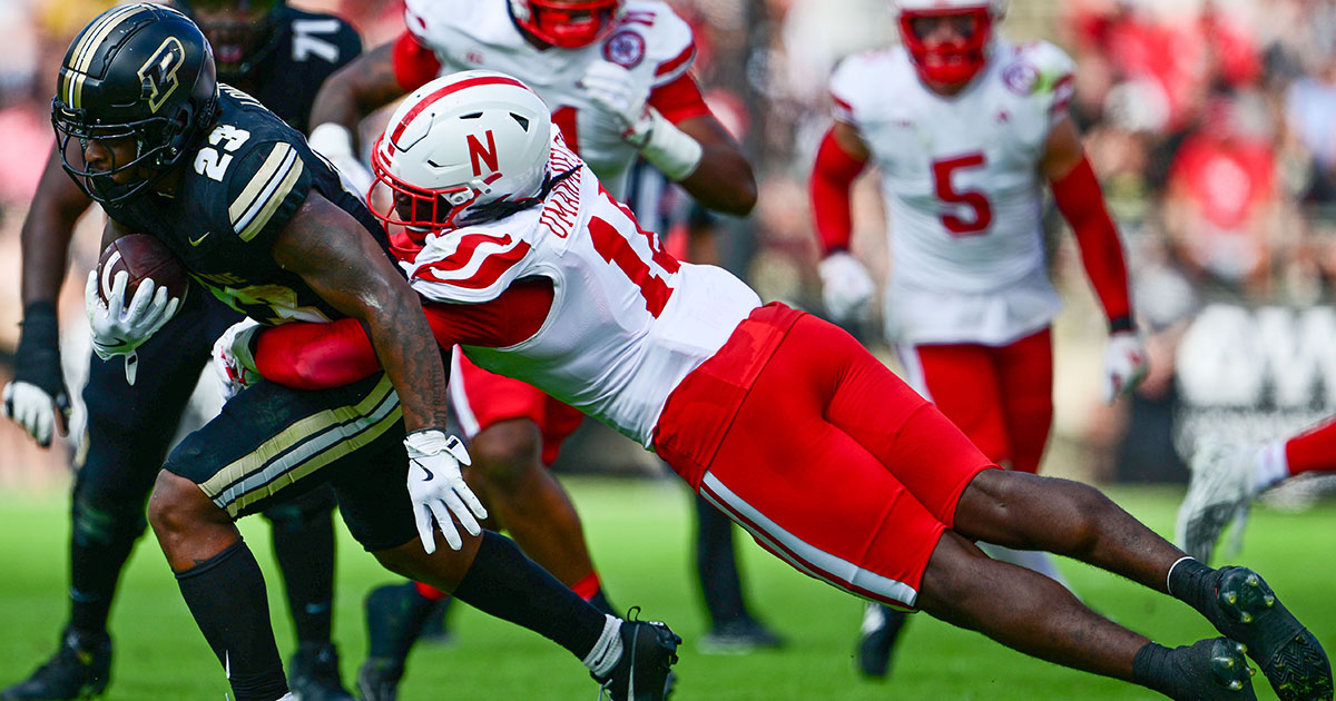 découvrez les derniers transferts de joueurs à ole miss, analyse des recrues et impact sur l'équipe pour la saison à venir.