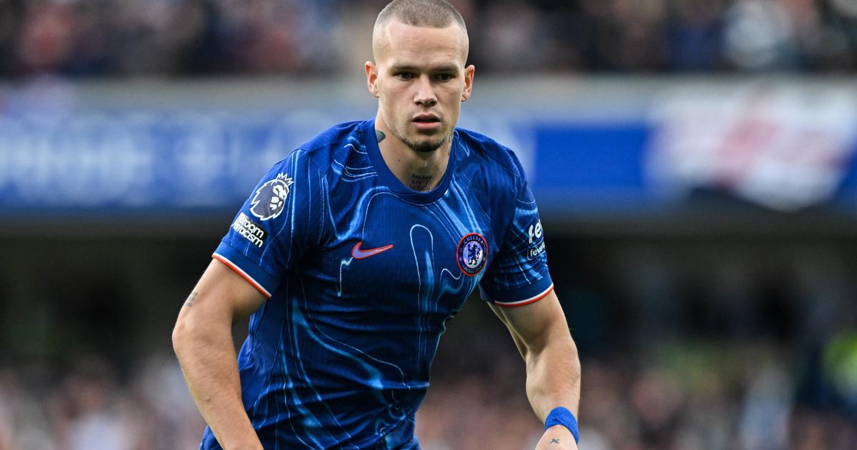 chelsea et manchester united s'affrontent pour recruter la jeune pépite prometteuse de tromsø, suscitant l'intérêt des plus grands clubs européens.