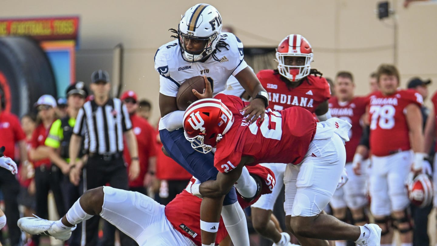 curt cignetti dévoile les nouveaux transferts des quarterbacks et wide receivers pour l'équipe de football d'indiana, avec une analyse complète des recrues.