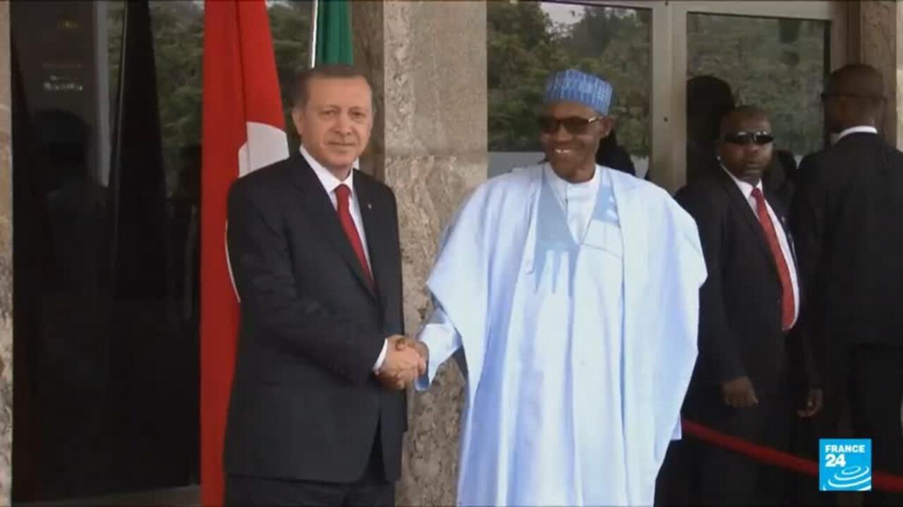 découvrez le rôle clé d'erdogan dans le transfert de kanté au fenerbahçe, son impact politique et sportif sur ce mouvement majeur.