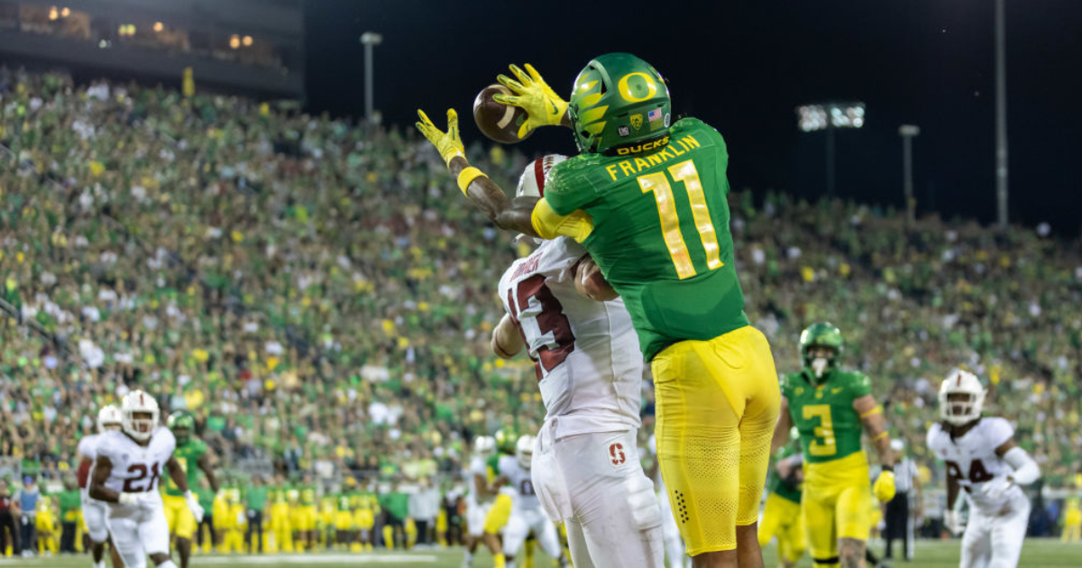 découvrez le parcours des joueurs de football transférés en oregon et leur impact sur le terrain.