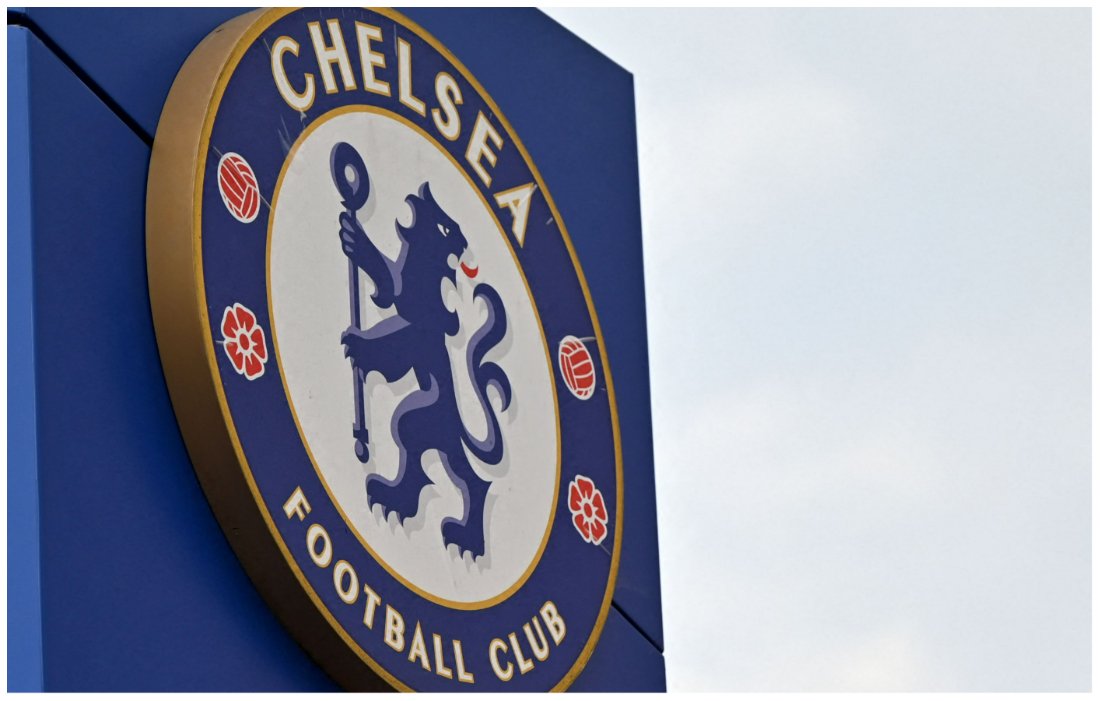 découvrez le classement des transferts de football les plus chers, avec les joueurs les plus coûteux et les montants records dans l'histoire du sport.