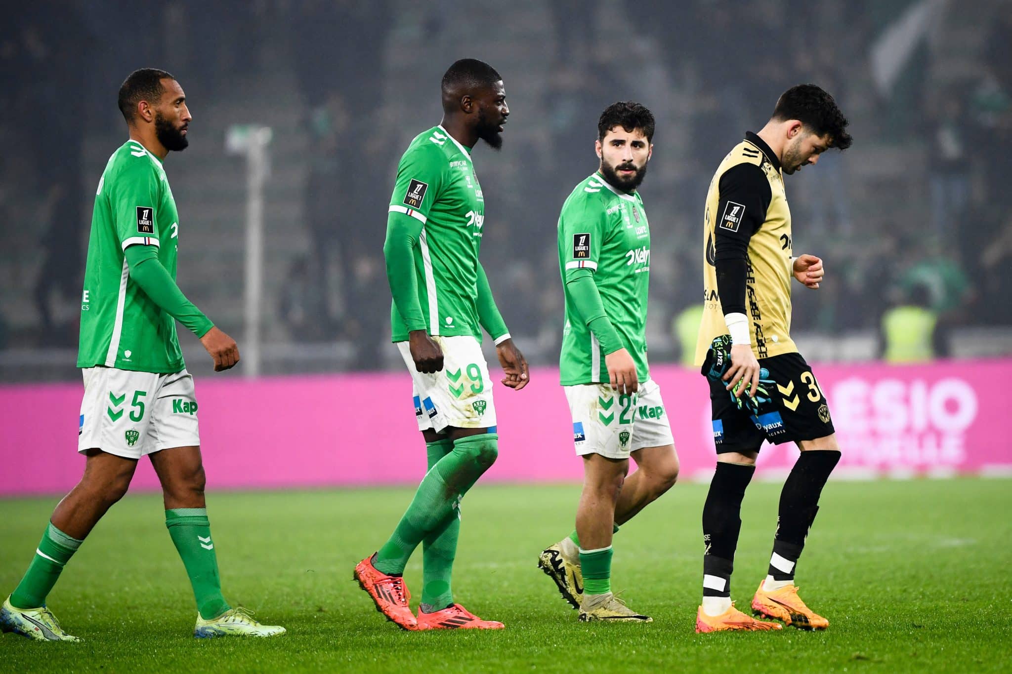 suivez toute l'actualité du mercato de l'asse : transferts, rumeurs et annonces officielles en temps réel pour ne rien manquer des mouvements de l'as saint-étienne.
