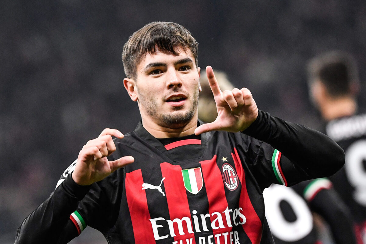 le psg manifeste un intérêt pour le talentueux milieu offensif brahim díaz, visant à renforcer son effectif pour la saison prochaine.