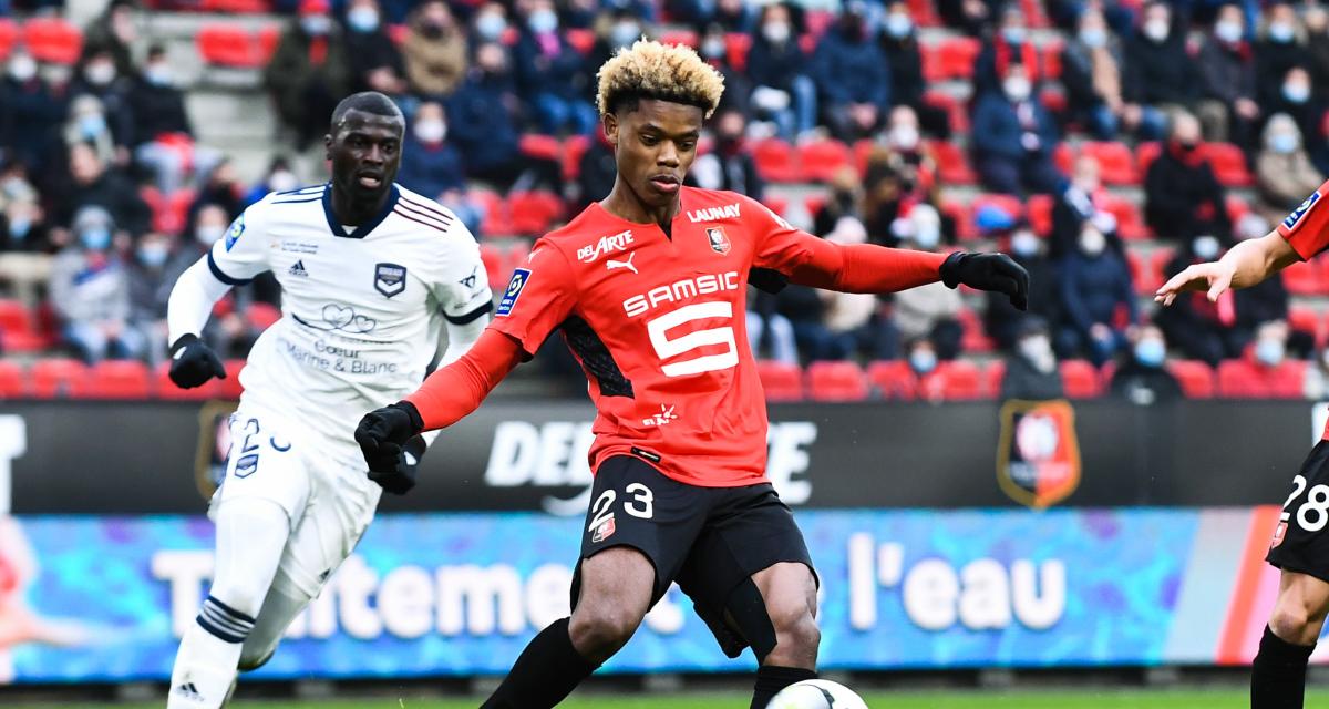 rennes annonce officiellement le transfert du joueur omari au club de hambourg, marquant un nouveau chapitre dans sa carrière.
