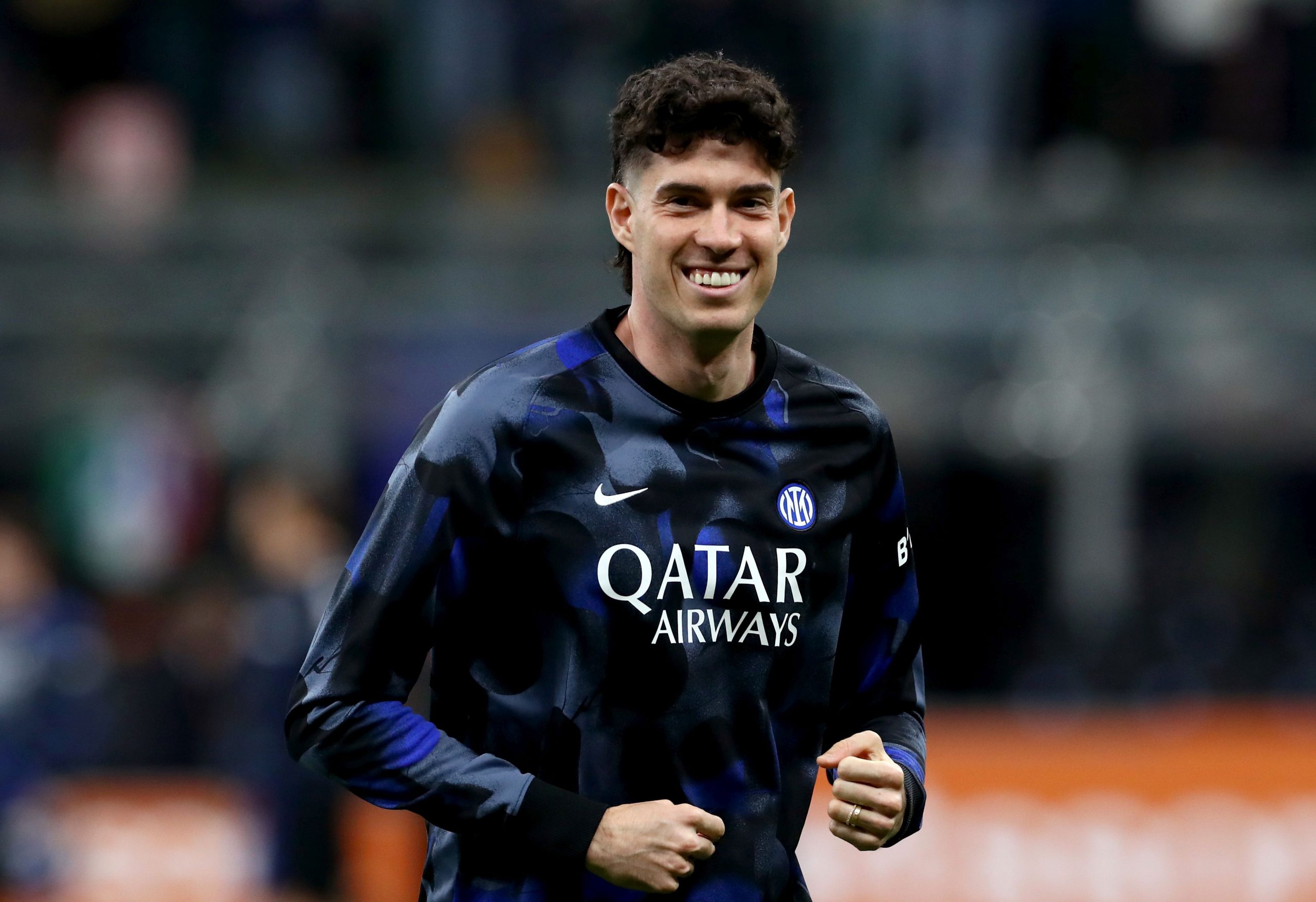 découvrez pourquoi arsenal considère sa star comme un joueur clé et non négociable lors du mercato. analyse et dernières infos sur l'impact du joueur au sein de l'équipe.