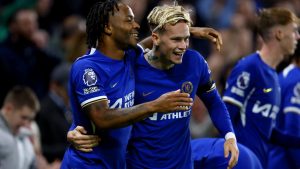 découvrez pourquoi chelsea a été suspendu pour une durée d'un an, les conséquences de cette décision et les réactions des fans et experts.