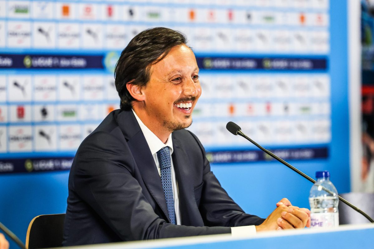 découvrez comment pablo longoria est devenu le maître des transferts à l'om, façonnant l'équipe avec stratégie et vision.