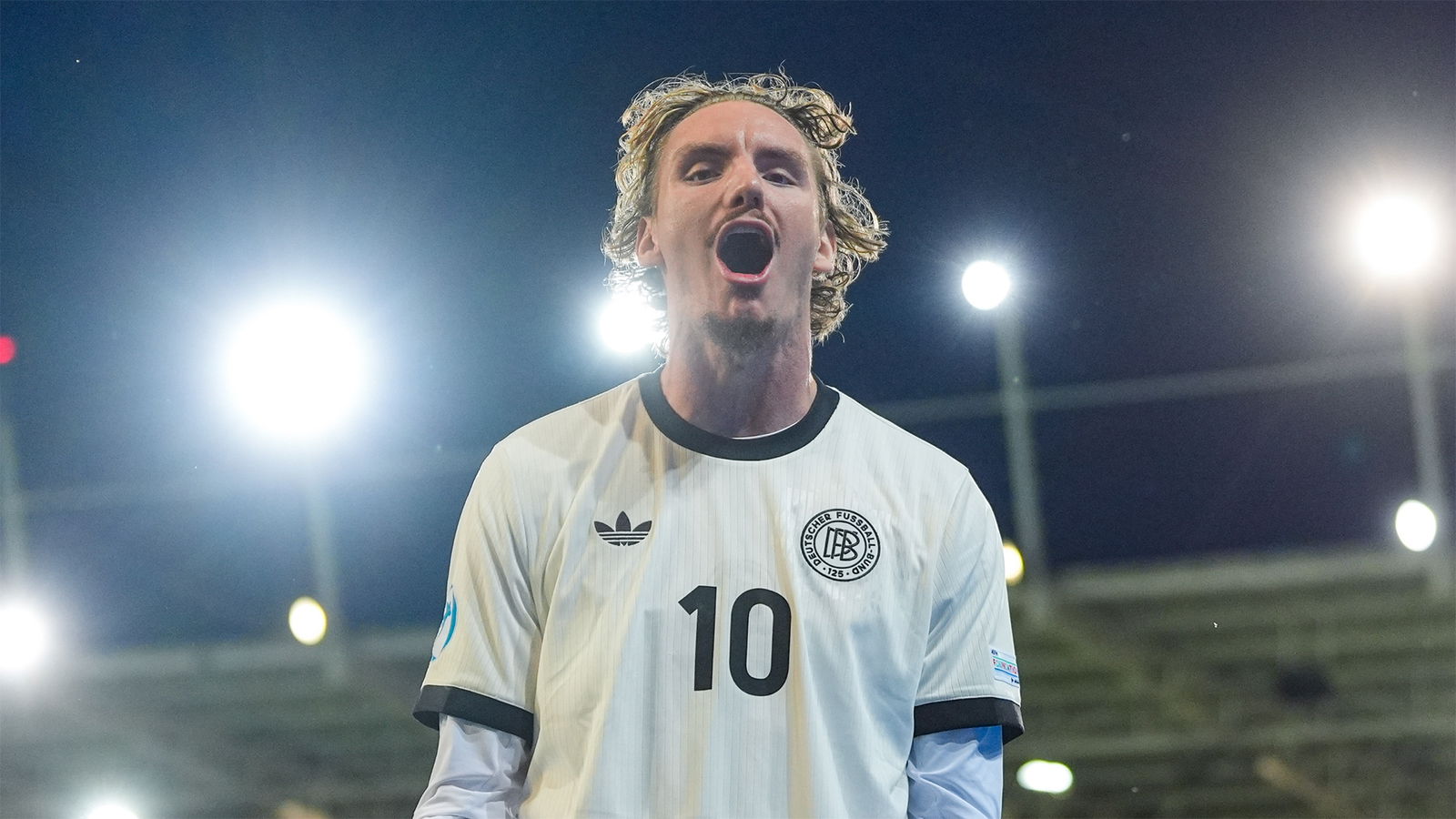 découvrez le dilemme crucial de newcastle face à nick woltemade et les enjeux qui pourraient influencer l'avenir du club.