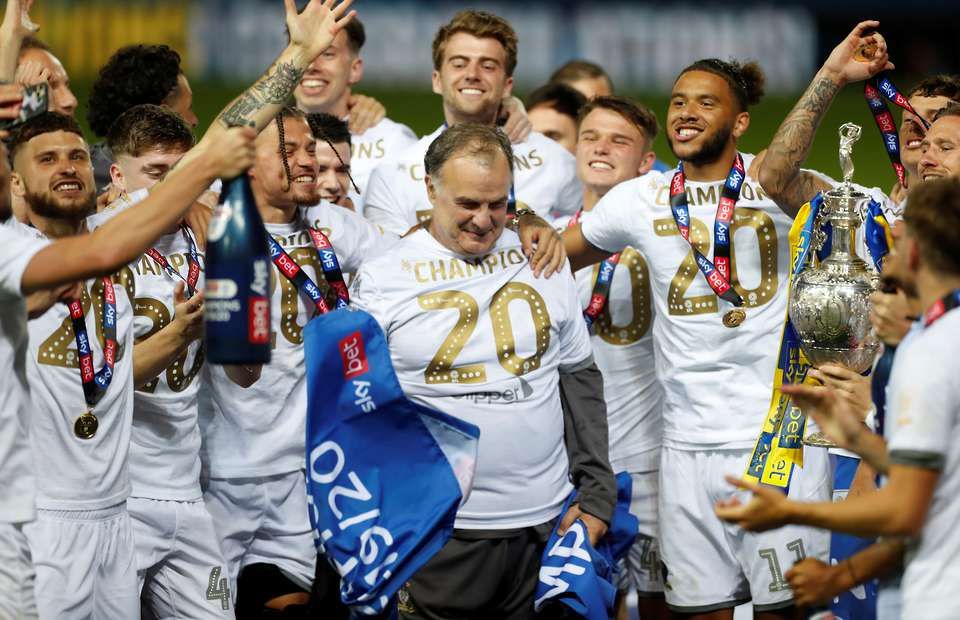 découvrez pourquoi leeds est la pépite sportive convoitée par reynolds et mac, entre stratégie, ambitions et enjeux majeurs du football.