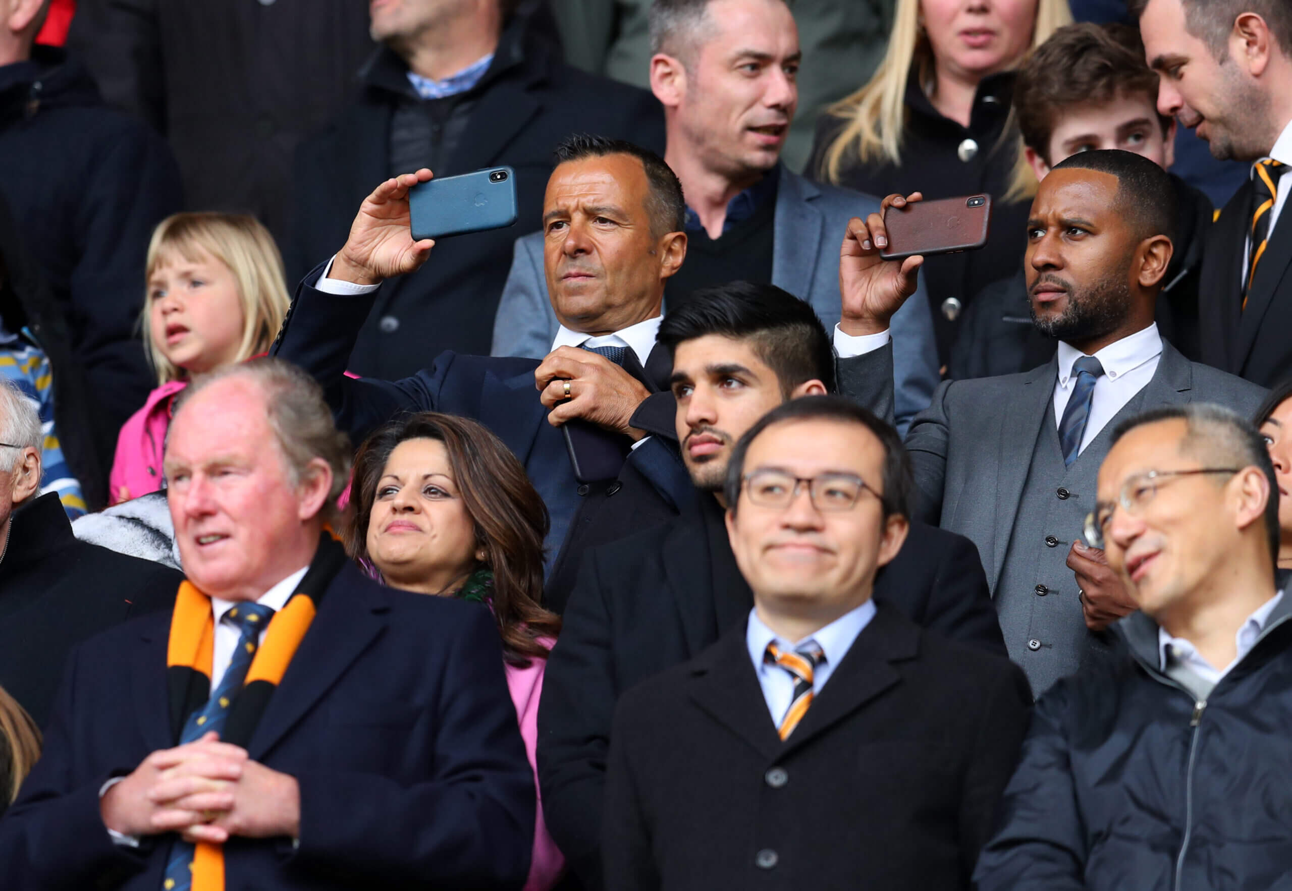 découvrez tout sur le plafonnement des indemnités de transfert en premier league : règles, impact sur les clubs et les joueurs, et analyse des dernières tendances du marché des transferts.