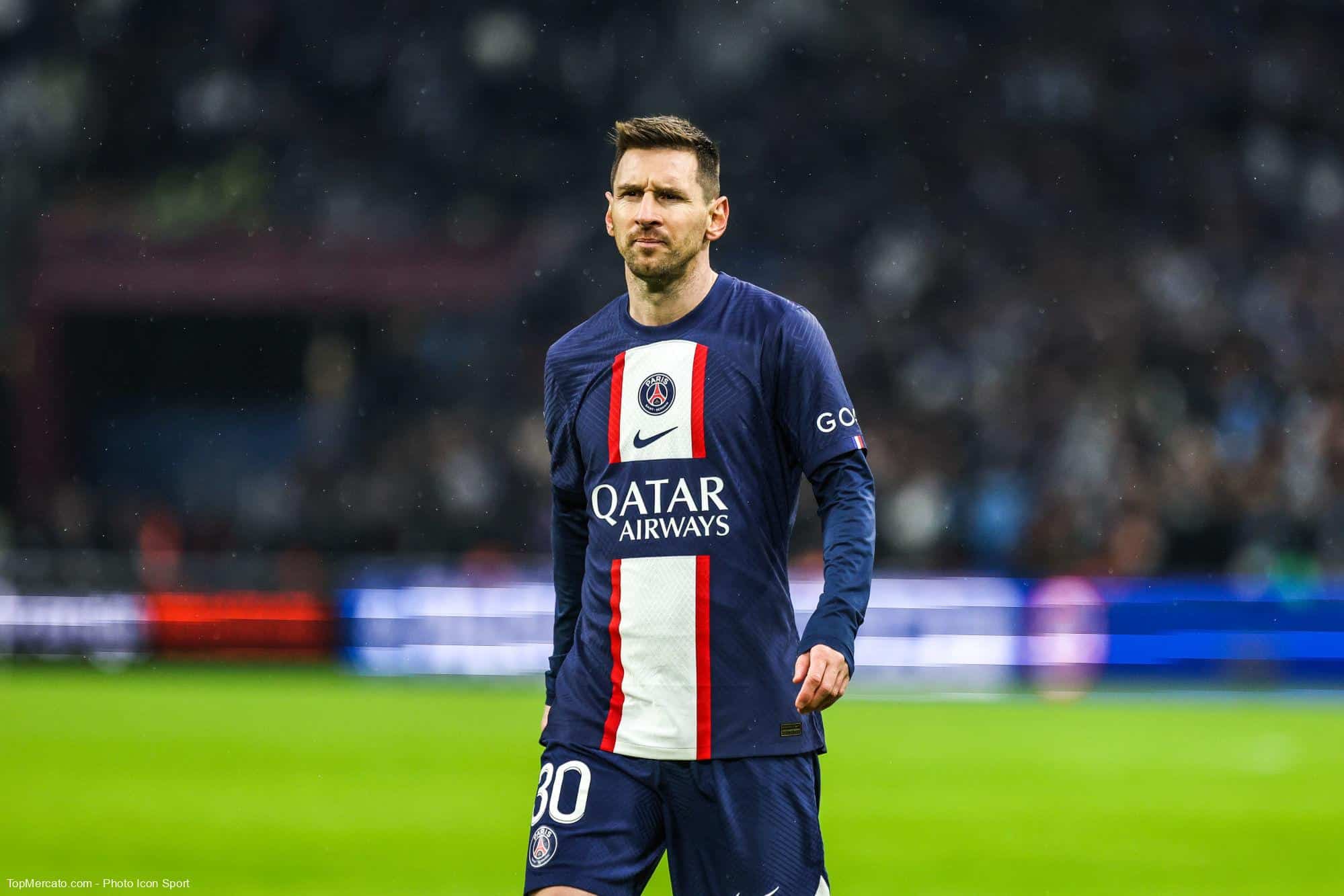 découvrez comment lionel messi a influencé les transferts du fc barcelone, en façonnant la stratégie du club et en impactant le marché des joueurs.