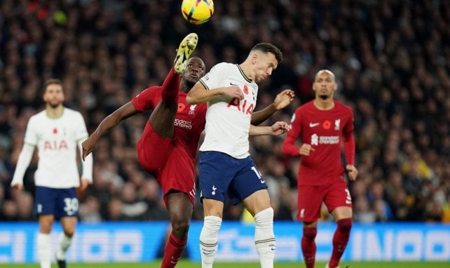 liverpool cible un talent prometteur de leeds pour remplacer konaté et renforcer sa défense.