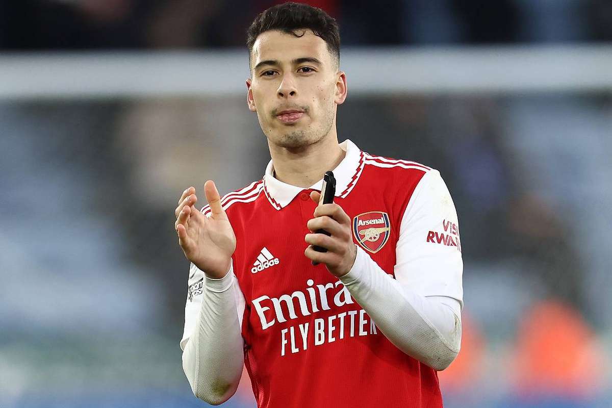 arsenal cible un jeune prodige de premier league pour renforcer son attaque et préparer l'avenir du club.