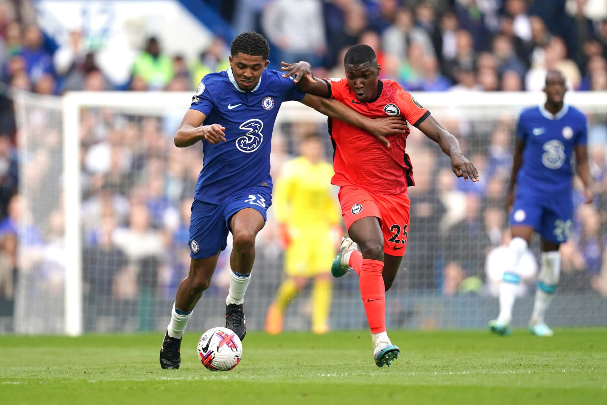 découvrez les dernières déclarations de caicedo concernant un possible transfert entre chelsea et le real madrid, les enjeux du marché des transferts et les réactions des clubs.