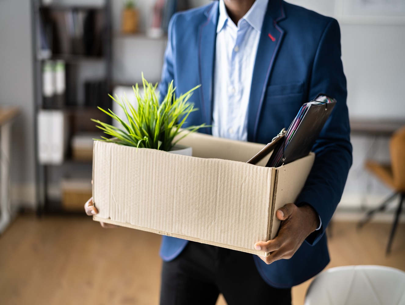 découvrez comment faire face à un licenciement imminent en période de crise grâce à des conseils pratiques et des ressources adaptées pour sécuriser votre avenir professionnel.